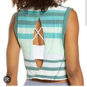 🩵💚Free People Movement Striped Sleeveless Crop Top